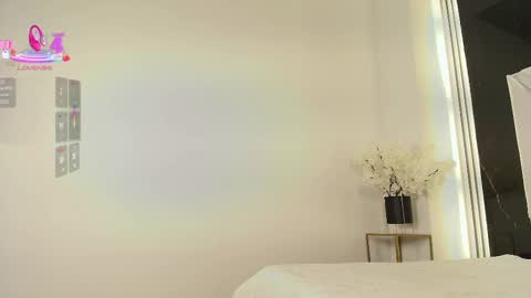 Val online show from February 25, 3:27 pm