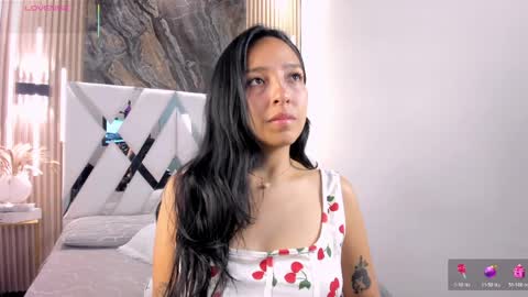 Snapshot of valery_wang chatting on May 7, 11:48 am Val online show from May 7, 11:48 am