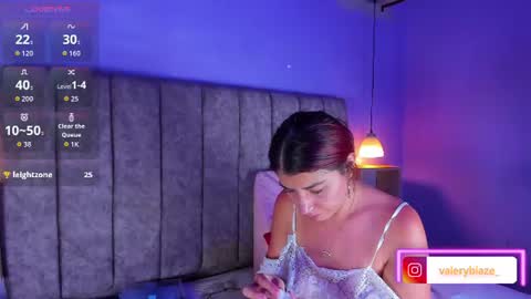 Snapshot of valeryblaze_ chatting on July 20, 7:38 pm Valery online show from July 20, 7:38 pm