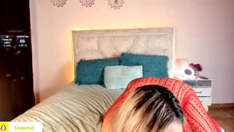 Snapshot of valeryblue chatting on April 12, 12:04 am Valery Blue online show from April 12, 12:04 am