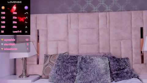 Snapshot of valerydiamond_ chatting on March 10, 5:39 pm Valery online show from March 10, 5:39 pm