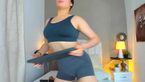 Snapshot of valeryfoxt chatting on March 2, 5:08 am valery online show from March 2, 5:08 am