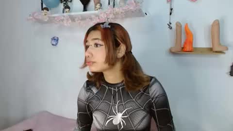 zoe online show from October 24, 10:00 am