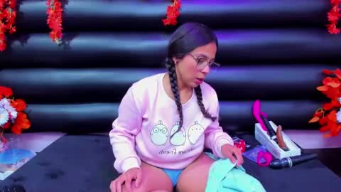 Snapshot of valerysweety__ chatting on October 12, 4:50 pm ValerySweety online show from October 12, 4:50 pm