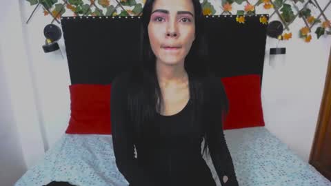 valery online show from April 4, 7:44 pm