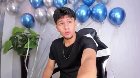 Valentino online show from March 30, 11:22 am