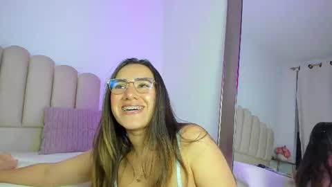 Snapshot of valey_x chatting on June 18, 9:14 am valey_x online show from June 18, 9:14 am