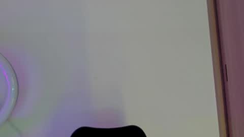 Snapshot of valezny69 chatting on April 18, 7:07 pm Valezny V online show from April 18, 7:07 pm