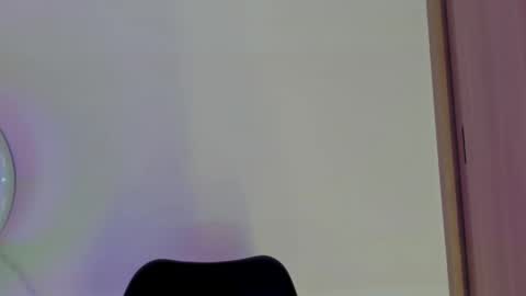 Snapshot of valezny69 chatting on April 18, 7:58 pm Valezny V online show from April 18, 7:58 pm