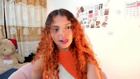 Snapshot of valientegirl_ chatting on January 15, 2:49 am VALIENTE online show from January 15, 2:49 am