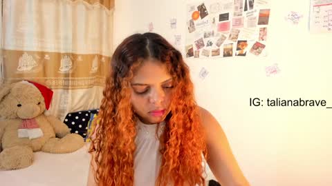 Snapshot of valientegirl_ chatting on February 8, 8:09 am VALIENTE online show from February 8, 8:09 am
