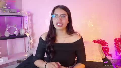 Snapshot of valk_diaz chatting on June 14, 2:24 am Valk online show from June 14, 2:24 am