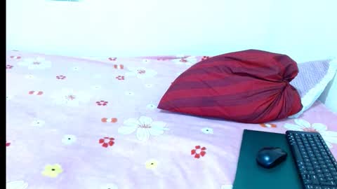 Snapshot of valkahot20 chatting on March 22, 5:33 am VALKA online show from March 22, 5:33 am