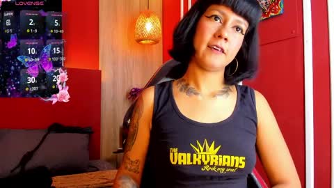 Snapshot of valkiria_wine chatting on March 30, 2:18 pm Valki online show from March 30, 2:18 pm