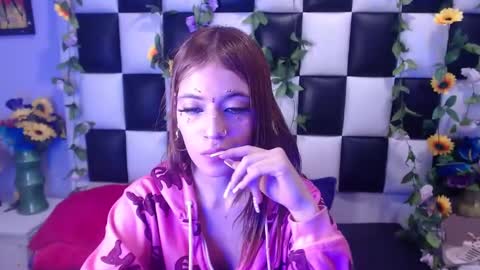 Snapshot of vall_baby chatting on December 14, 5:14 pm vall online show from December 14, 5:14 pm