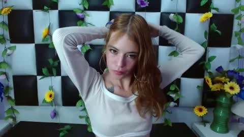 Snapshot of vall_baby chatting on January 28, 5:14 pm vall online show from January 28, 5:14 pm