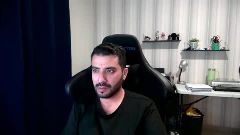 Snapshot of vallartamexi chatting on October 24, 11:45 pm Roberto Carlos online show from October 24, 11:45 pm