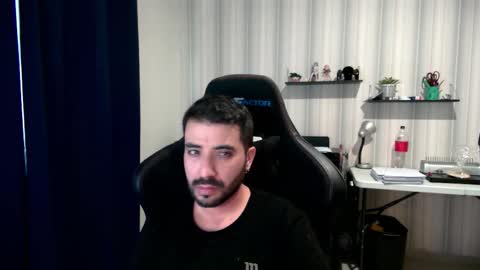Snapshot of vallartamexi chatting on October 26, 10:04 pm Roberto Carlos online show from October 26, 10:04 pm