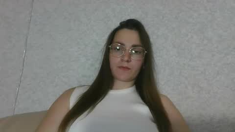 valleria21 online show from May 30, 7:00 pm