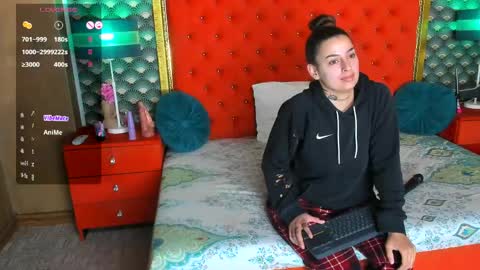 Valerie Val V online show from April 30, 8:20 am