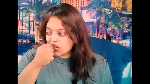 indianvalvet priya is back online show from January 20, 9:35 am