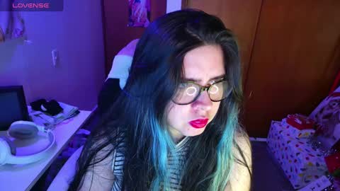 Im Violet online show from December 11, 12:12 am