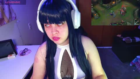 Im Violet online show from January 8, 10:06 pm