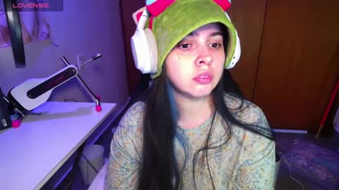 Im Violet online show from January 24, 5:42 am