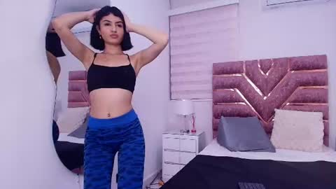 Snapshot of vallolet_01 chatting on June 22, 4:09 am vallolet online show from June 22, 4:09 am