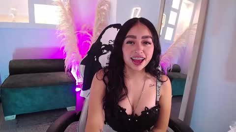 vallolett__ online show from March 19, 8:35 pm