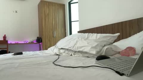 valure_lera online show from October 22, 5:08 am