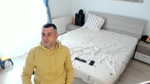 valyvalisimo online show from March 27, 7:36 am