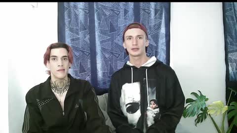 Snapshot of vamp_noah chatting on December 5, 7:17 pm Vamp Noah and Dan online show from December 5, 7:17 pm