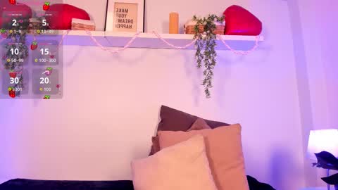 Snapshot of vampgyal chatting on February 24, 8:51 pm vamp online show from February 24, 8:51 pm