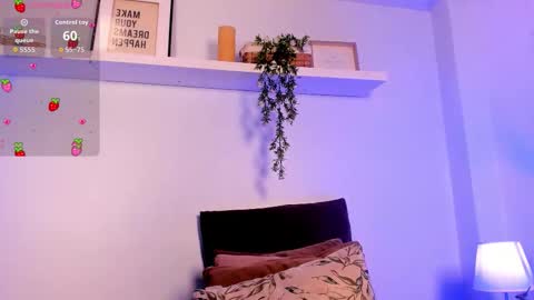 Snapshot of vampgyal chatting on March 13, 8:37 pm vamp online show from March 13, 8:37 pm