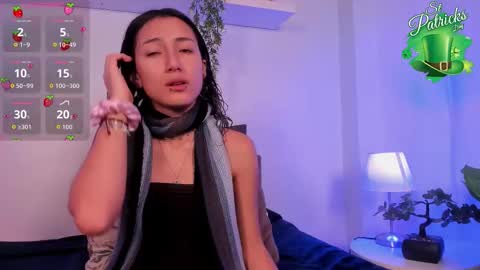 Snapshot of vampgyal chatting on March 17, 8:45 pm vamp online show from March 17, 8:45 pm