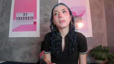 Snapshot of vampgyal chatting on April 1, 9:45 pm vamp online show from April 1, 9:45 pm