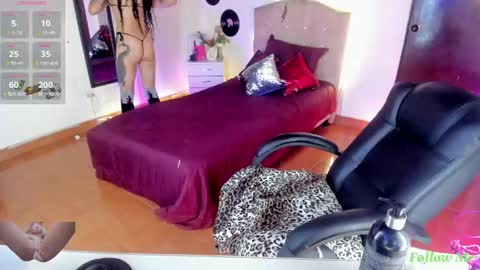 Snapshot of vampirella_crazy chatting on April 30, 8:57 pm Valeria online show from April 30, 8:57 pm