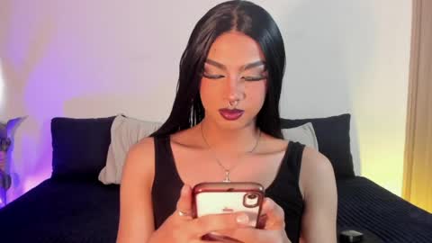 Snapshot of vampy__cinna chatting on April 26, 9:01 pm Cinnamon online show from April 26, 9:01 pm