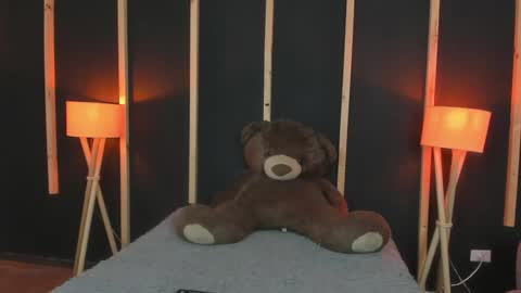 vampy_dolll online show from January 5, 1:04 pm