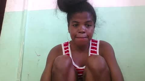 Snapshot of vanafiry chatting on January 18, 11:32 am vanafiry online show from January 18, 11:32 am