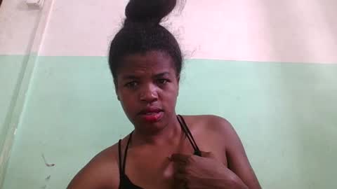 Snapshot of vanafiry chatting on January 19, 4:22 am vanafiry online show from January 19, 4:22 am