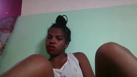 Snapshot of vanafiry chatting on January 29, 11:51 am vanafiry online show from January 29, 11:51 am