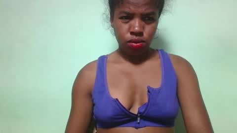 Snapshot of vanafiry chatting on February 3, 2:24 pm vanafiry online show from February 3, 2:24 pm