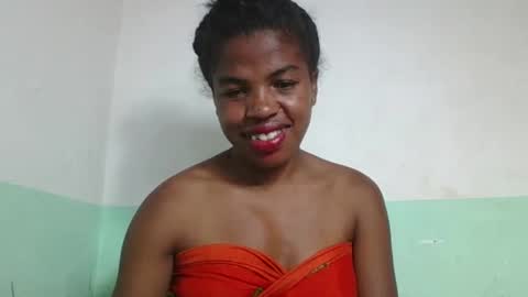 Snapshot of vanafiry chatting on February 7, 12:17 pm vanafiry online show from February 7, 12:17 pm