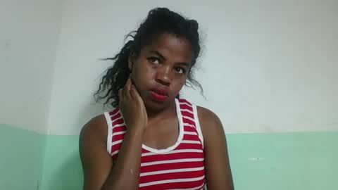 Snapshot of vanafiry chatting on February 8, 3:30 am vanafiry online show from February 8, 3:30 am