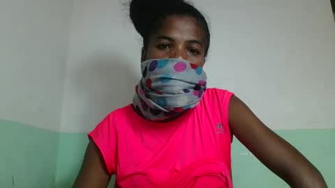 Snapshot of vanafiry chatting on February 10, 7:26 am vanafiry online show from February 10, 7:26 am