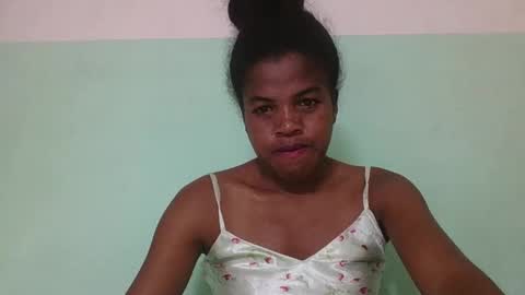 Snapshot of vanafiry chatting on February 19, 5:49 pm vanafiry online show from February 19, 5:49 pm