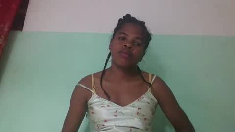 Snapshot of vanafiry chatting on February 22, 7:58 pm vanafiry online show from February 22, 7:58 pm