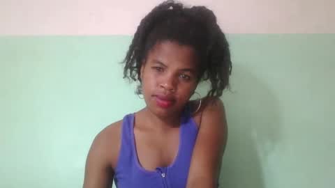 Snapshot of vanafiry chatting on February 26, 6:37 am vanafiry online show from February 26, 6:37 am